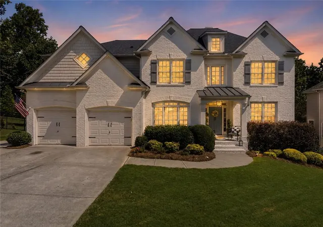 Photo 3 of Single family home for sale at 960 Garden Crossing Ln, Cumming, GA 30040 | MLS# 7828112 | Listing updated on 2026-09-09