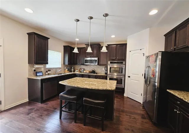 Photo 3 of Single family home for sale at 232 Rugged Crk Dr, Stockbridge, GA 30281 | MLS# 7812734 | Listing updated on 2026-08-20