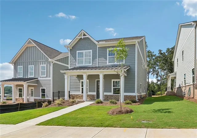 Photo 2 of Single family home for sale at 5222 Tr View Dr, Flowery Branch, GA 30542 | MLS# 7751499 | Listing updated on 2026-08-28