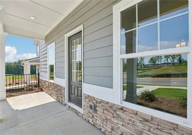 Photo 3 of Single family home for sale at 5222 Tr View Dr, Flowery Branch, GA 30542 | MLS# 7751499 | Listing updated on 2026-08-28
