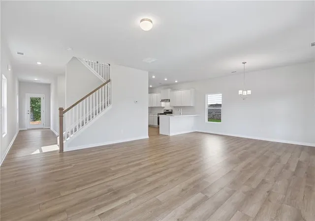 Photo 4 of Single family home for sale at 5222 Tr View Dr, Flowery Branch, GA 30542 | MLS# 7751499 | Listing updated on 2026-08-28