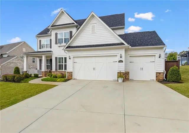 Photo 3 of Sale Pending at 1442 Crestwind Rd Nw, Kennesaw, GA 30152 | MLS# 7828267 | Listing updated on 2026-09-08