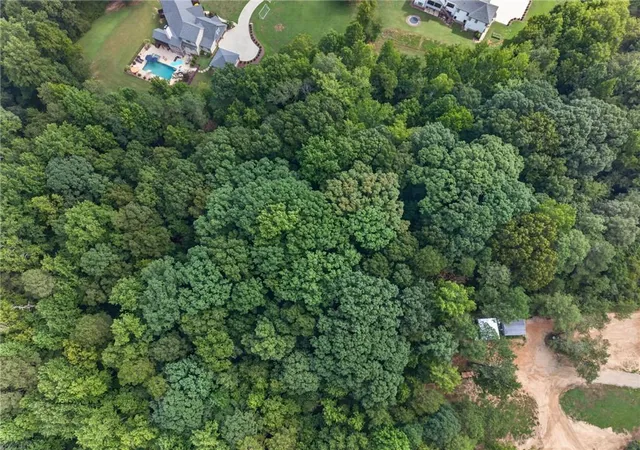 Photo 13 of Sale Pending at 4352 Tanner Mill Rd, Braselton, GA 30517 | MLS# 7828148 | Listing updated on 2026-09-15