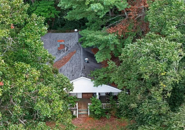 Photo 2 of Sale Pending at 4352 Tanner Mill Rd, Braselton, GA 30517 | MLS# 7828148 | Listing updated on 2026-09-15