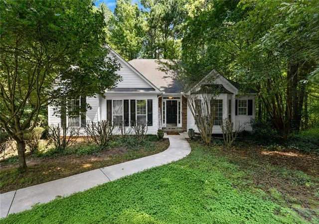 Photo 1 of Single family home for sale at 6270 Santa Fe Trl, Cumming, GA 30028 | MLS# 7825778 | Listing updated on 2026-08-30