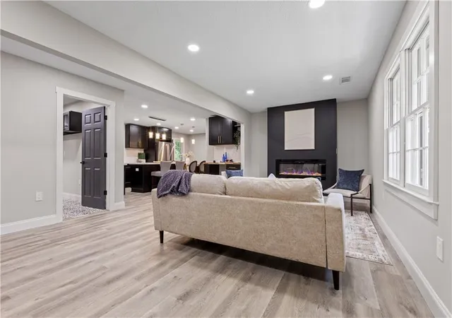 Photo 4 of Single family home for sale at 530 Shay Dr Sw, Marietta, GA 30060 | MLS# 7827082 | Listing updated on 2026-09-11