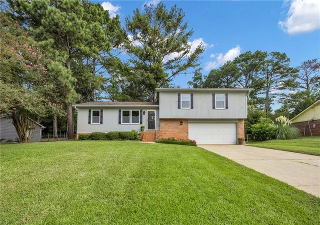 Photo 1 of Single family home for sale at 3417 Creekwood Dr Se, Conyers, GA 30094 | MLS# 7827899 | Listing updated on 2026-08-28