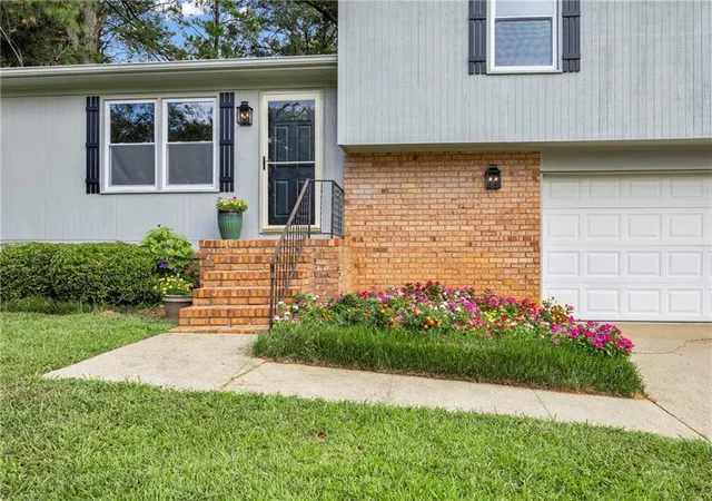 Photo 2 of Single family home for sale at 3417 Creekwood Dr Se, Conyers, GA 30094 | MLS# 7827899 | Listing updated on 2026-08-28