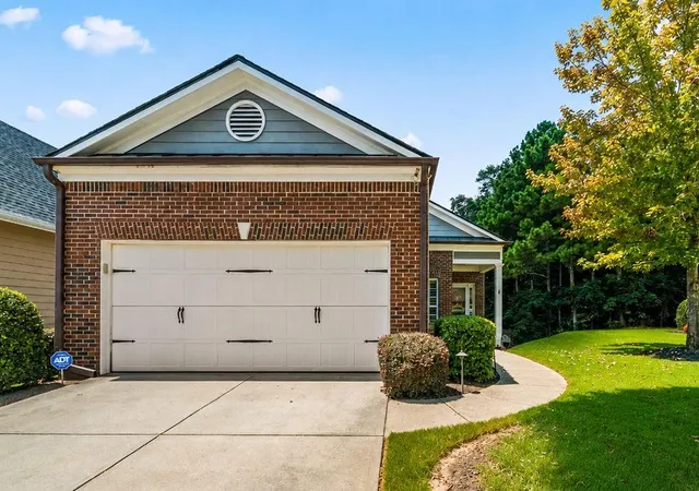 Photo 2 of Sale Pending at 173 Heritage Pointe, Woodstock, GA 30189 | MLS# 7823491 | Listing updated on 2026-09-28