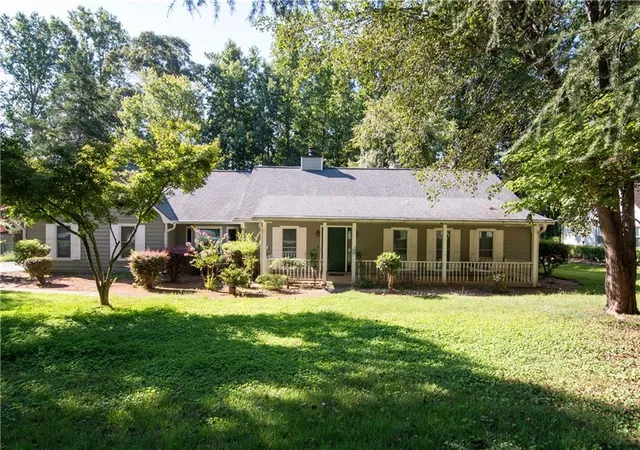 Photo 2 of Single family home for sale at 4731 Shadybrook Wy Se, Conyers, GA 30094 | MLS# 7826753 | Listing updated on 2026-09-12