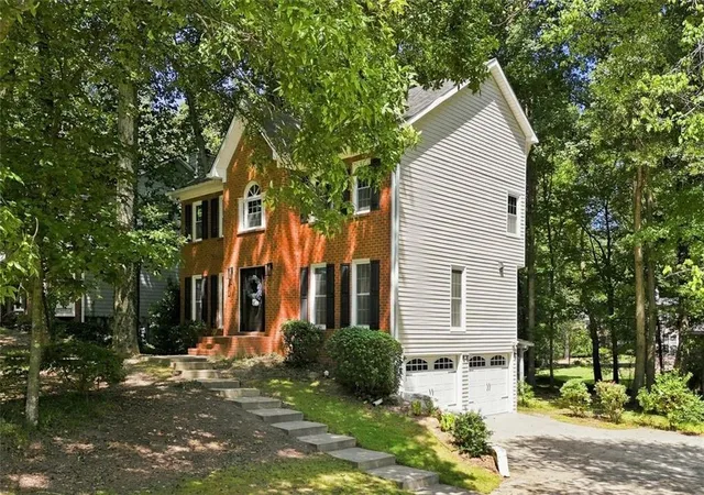 Photo 3 of Single family home for sale at 1240 Wynford Colony Sw, Marietta, GA 30064 | MLS# 7815088 | Listing updated on 2026-09-16