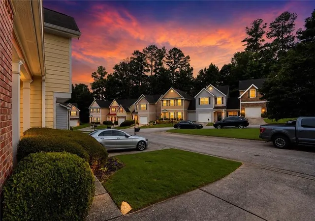 Photo 18 of Townhouse for sale at 6181 Grv Crst Way, Austell, GA 30168 | MLS# 7822244 | Listing updated on 2026-09-02
