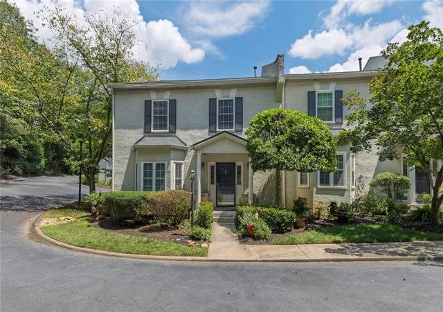 Townhouse for sale at 5996 Mitchell Rd #21, Sandy Springs, GA 30328 | MLS# 7825423