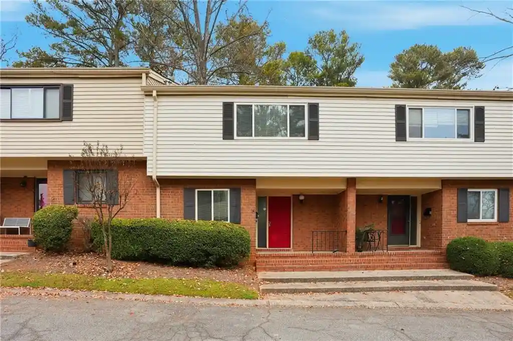 Listing Photo 1 - Condo for sale in 3320 Northcrest Rd located at 3320 Northcrest Rd, Atlanta, GA 30340 - Unit 3320 Northcrest Rd