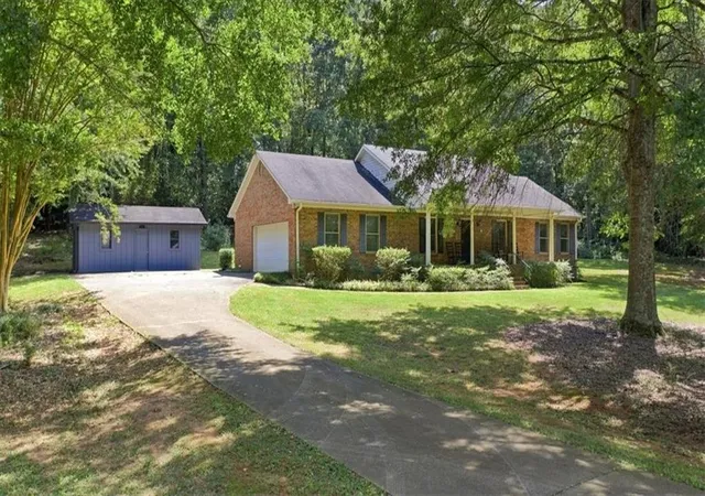 Photo 1 of Sale Pending at 7397 Cave Spring Rd Sw, Cave Spring, GA 30124 | MLS# 7826736 | Listing updated on 2026-09-28