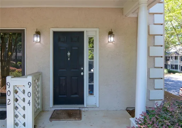 2nd image of 904 Peachtree Forest Ter, Peachtree Corners, GA 30092 | MLS# 7827705