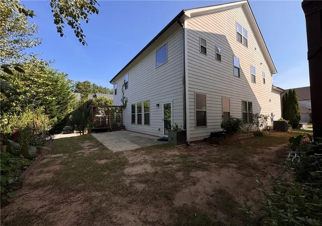 Photo 3 of Single family home for sale at 4502 Thach Ave, Sugar Hill, GA 30518 | MLS# 7784231 | Listing updated on 2026-09-11