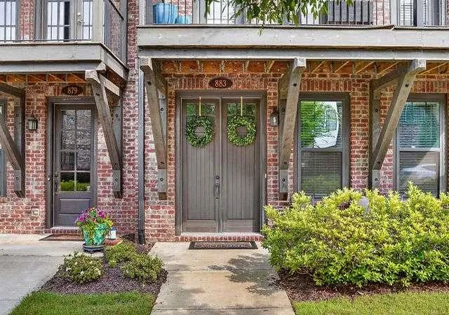 Photo 3 of Townhouse for sale at 883 Tisdale Trl, Marietta, GA 30068 | MLS# 7827855 | Listing updated on 2026-08-27
