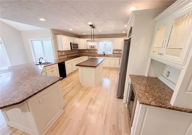2nd image of 5344 Forest Springs Dr, Atlanta, GA 30338 | MLS# 7822877
