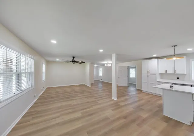 Photo 3 of Sale Pending at 121 Kingston Hwy Nw, Cartersville, GA 30120 | MLS# 7822690 | Listing updated on 2026-10-06