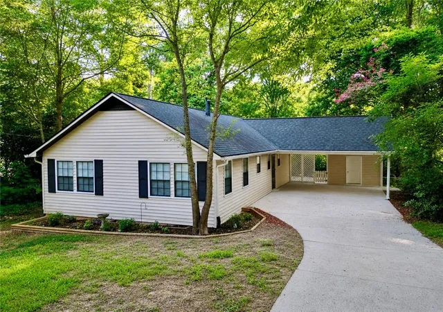 Photo 3 of Single family home for sale at 3448 Alison Dr, Atlanta, GA 30340 | MLS# 7812774 | Listing updated on 2026-09-06