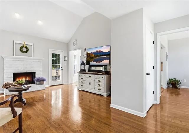 Photo 4 of Sale Pending at 4575 Summerset Dr, Gainesville, GA 30507 | MLS# 7823826 | Listing updated on 2026-09-04