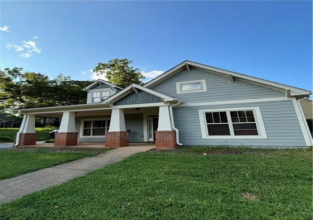 Photo 2 of Single family home for sale at 16 Plum Blossom Ln, Hampton, GA 30228 | MLS# 7827170 | Listing updated on 2026-09-09