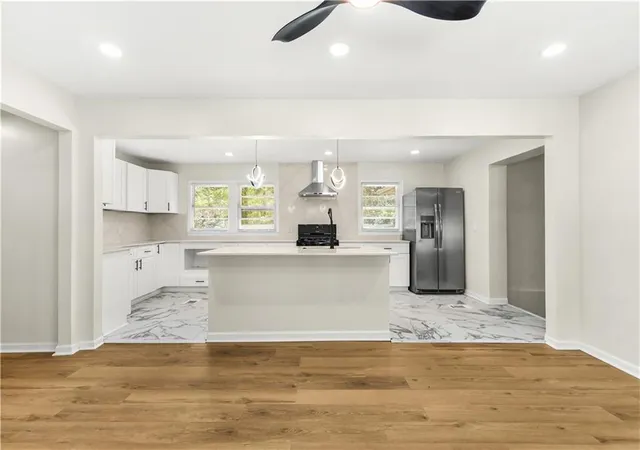 Photo 4 of Sale Pending at 2908 Browns Mill Rd, Atlanta, GA 30354 | MLS# 7827027 | Listing updated on 2026-10-23