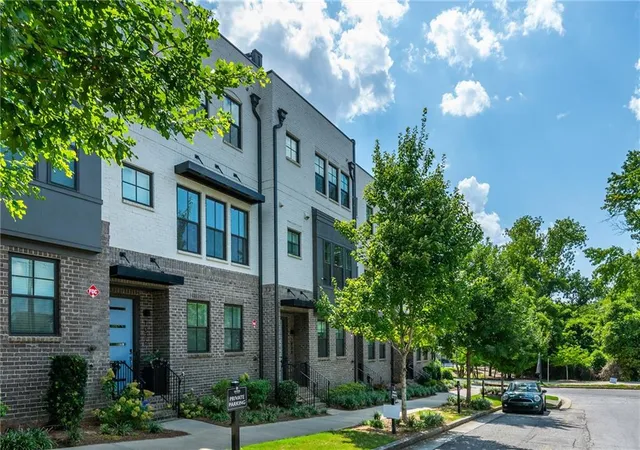 Photo 2 of Townhouse for sale at 1038 Culpepper St Nw, Atlanta, GA 30318 | MLS# 7825622 | Listing updated on 2026-09-12