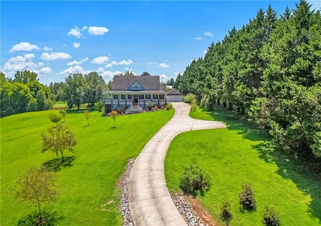 Photo 2 of Single family home for sale at 2011 Lothridge Rd, Cleveland, GA 30528 | MLS# 7825515 | Listing updated on 2026-08-27