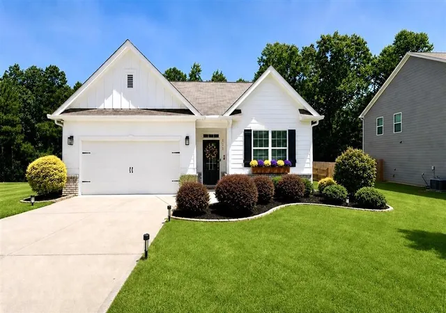 1st image of 121 Lost Creek Blvd, Dallas, GA 30132 | MLS# 7827440