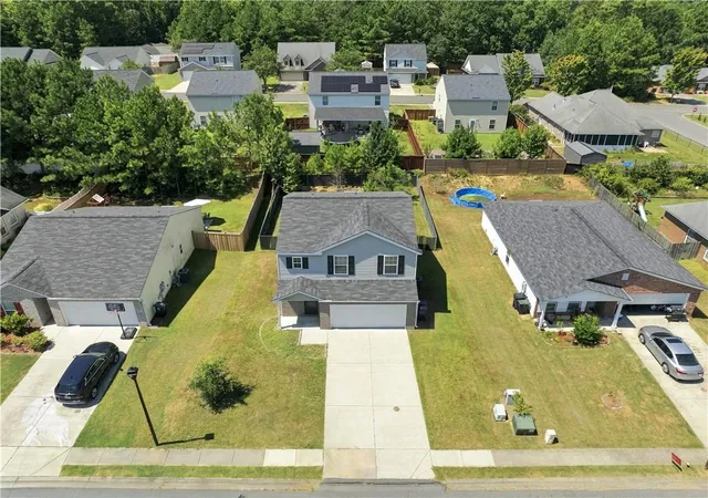 Photo 3 of Sale Pending at 17 Southfork Dr Sw, Rome, GA 30165 | MLS# 7826139 | Listing updated on 2026-09-12