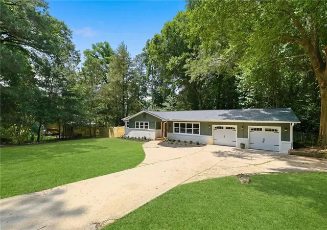 Photo 32 of Single family home for sale at 3000 Henderson Mill Rd, Atlanta, GA 30341 | MLS# 7827310 | Listing updated on 2026-09-10