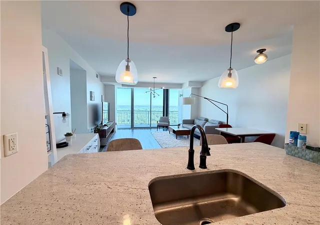 Photo 3 of Condo for sale at 3338 Peachtree Rd Ne #2502, Atlanta, GA 30326 | MLS# 7823080 | Listing updated on 2026-08-27