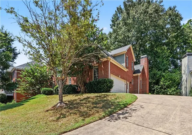 Photo 2 of Single family home for sale at 2848 Lost Lakes Wy, Powder Springs, GA 30127 | MLS# 7823222 | Listing updated on 2026-09-08