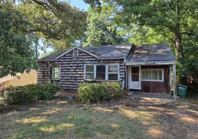 Photo 1 of Sale Pending at 1004 Astor Ave, Forest Park, GA 30297 | MLS# 7826949 | Listing updated on 2026-08-28