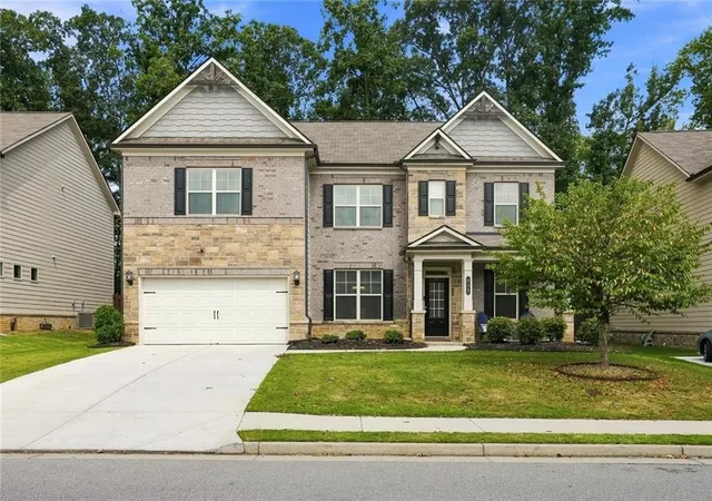 3rd image of 335 Henson Farm Dr, Loganville, GA 30052 | MLS# 7826384