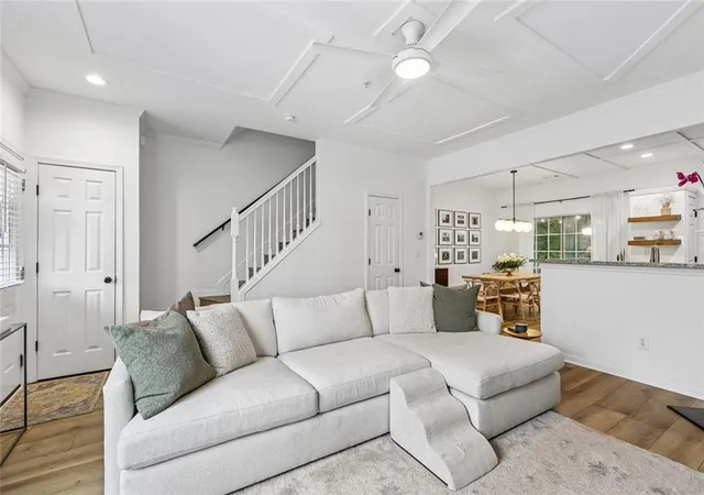 Photo 3 of Sale Pending at 1555 Kilmington Ct, Alpharetta, GA 30009 | MLS# 7828236 | Listing updated on 2026-09-26