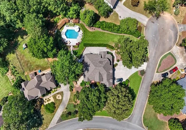 Photo 3 of Sale Pending at 490 Waterford Dr, Cartersville, GA 30120 | MLS# 7825058 | Listing updated on 2026-09-07