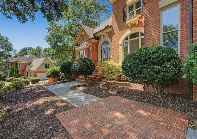 Photo 3 of Sale Pending at 490 Waterford Dr, Cartersville, GA 30120 | MLS# 7825058 | Listing updated on 2026-09-07