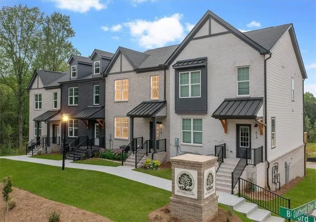 Photo 1 of Townhouse for sale at 624 Oakleaf Grv Ln, Buford, GA 30518 | MLS# 7750186 | Listing updated on 2026-09-20
