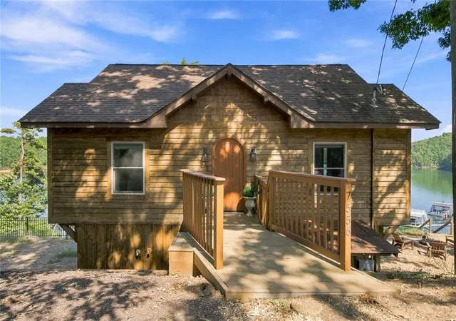 Photo 3 of Single family home for sale at 7556 Island Mill Rd Se, Acworth, GA 30102 | MLS# 7827330 | Listing updated on 2026-09-16
