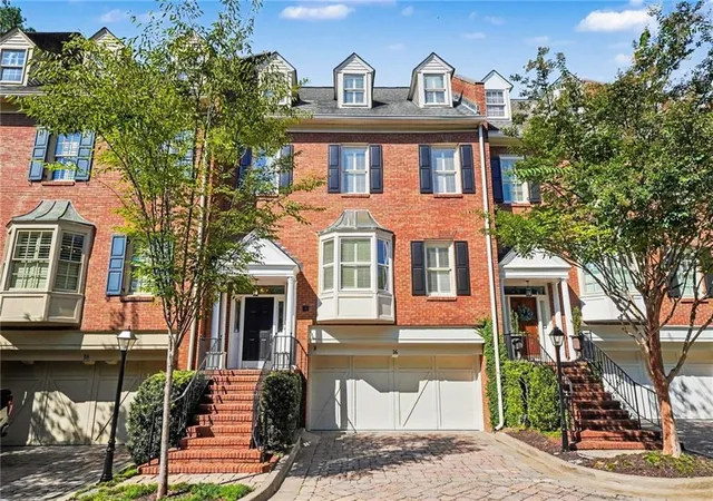 Townhouse for sale at 3685 Peachtree Road Northeast #16, Atlanta, GA 30319 | MLS# 7826207