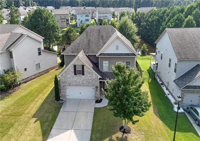 Photo 2 of Single family home for sale at 2228 Lakeview Bend Wy, Buford, GA 30519 | MLS# 7826039 | Listing updated on 2026-08-26