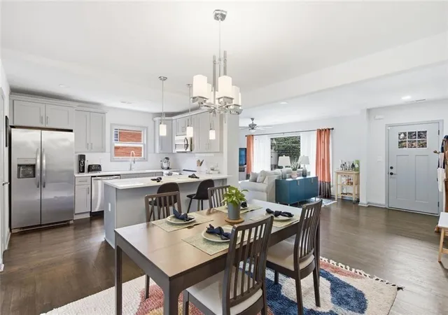 Photo 2 of Sale Pending at 1179 Sw Fountain Dr, Atlanta, GA 30314 | MLS# 7813464 | Listing updated on 2026-08-31