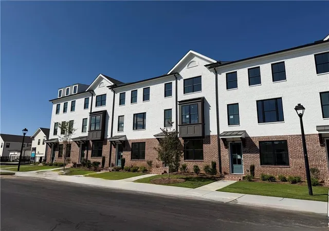 Photo 2 of Townhouse for sale at 5406 Howington Ct #177, Buford, GA 30518 | MLS# 7826354 | Listing updated on 2026-09-20