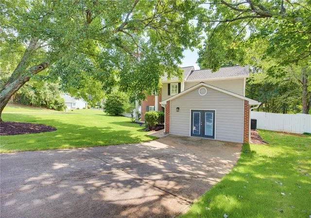 Photo 2 of Single family home for sale at 4783 Burford Ct Nw, Acworth, GA 30102 | MLS# 7826811 | Listing updated on 2026-08-31