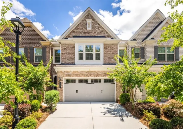 2nd image of 1467 Lanier Vista Dr, Buford, GA 30518 | MLS# 7814198