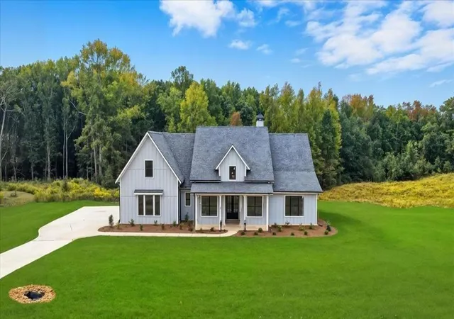 Photo 3 of Single family home for sale at 97 Old Town Rd, Dacula, GA 30019 | MLS# 7763271 | Listing updated on 2026-09-20