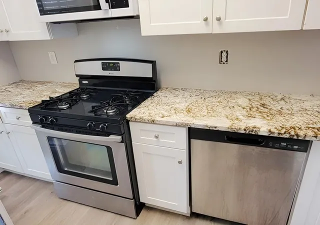 Photo 3 of Sale Pending at 165 Riverstone Cmns Cir, Canton, GA 30114 | MLS# 7808576 | Listing updated on 2026-09-01